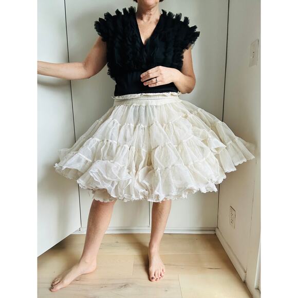 VTG  Crinoline Tulle Slip Size M/L Stretchy Waist Off White USA made petticoat - Picture 10 of 10